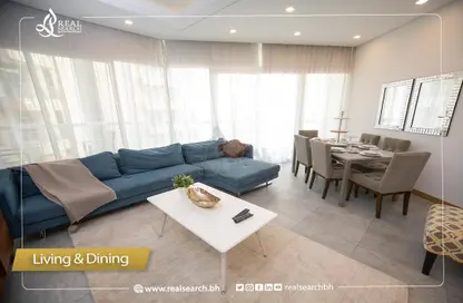 Apartment - 3 Bedrooms - 4 Bathrooms for rent in Al Juffair - Capital Governorate