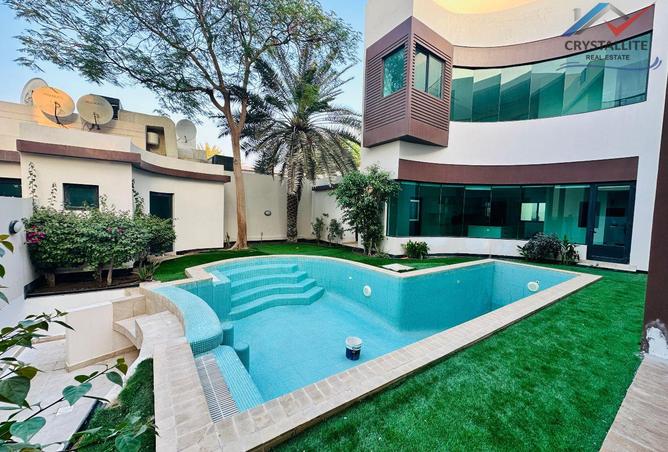 979590 - Property Image 2