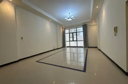 Apartment - 2 Bedrooms - 3 Bathrooms for rent in Al Juffair - Capital Governorate