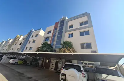 Apartment - 3 Bedrooms - 3 Bathrooms for rent in Al Qadam - Northern Governorate
