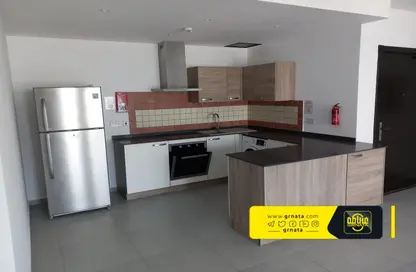 Apartment - 2 Bedrooms - 2 Bathrooms for rent in Sanabis - Manama - Capital Governorate