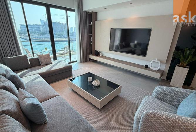 989344 - Property Image 3