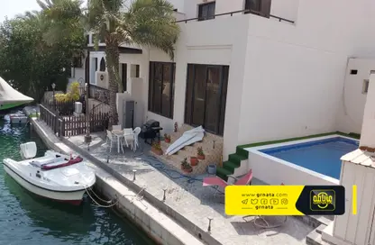 Pool image for: Villa - 4 Bedrooms - 4 Bathrooms for rent in Amwaj Islands - Muharraq Governorate, Image 1