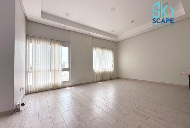 977853 - Property Image 2