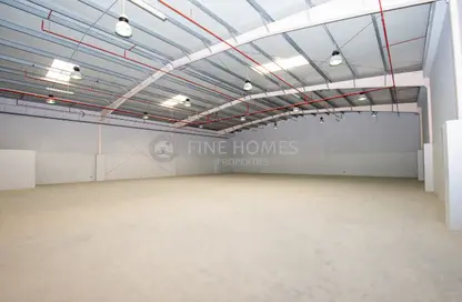 Warehouse - Studio - 1 Bathroom for rent in Ras Zuwayed - Southern Governorate