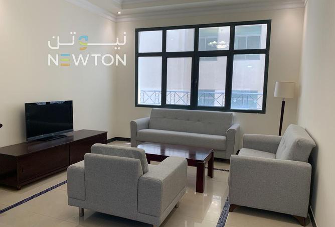 989037 - Property Image 2