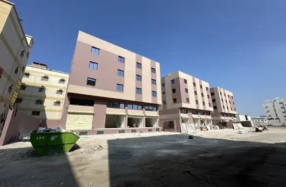 Whole Building - 7+ Bedrooms - 7+ Bathrooms for rent in Tubli - Central Governorate