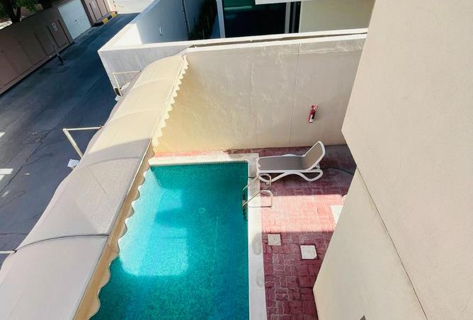 957281 - Property Image 3