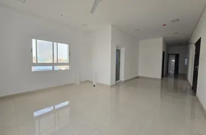 Apartment - 2 Bedrooms - 2 Bathrooms for rent in Zinj - Manama - Capital Governorate