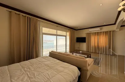 Villa - 5 Bedrooms - 4 Bathrooms for rent in Hidd - Muharraq Governorate