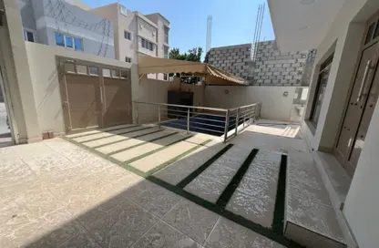 فيلا - 6 غرف نوم للبيع في المقشع - المحافظة الشمالية