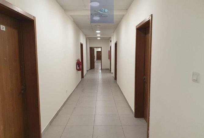 975586 - Property Main Image