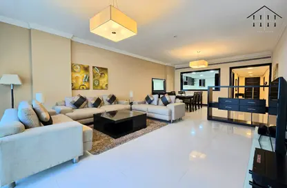 Apartment - 2 Bedrooms - 3 Bathrooms for rent in Al Juffair - Capital Governorate