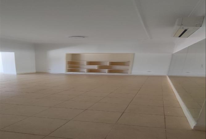 956630 - Property Image 2