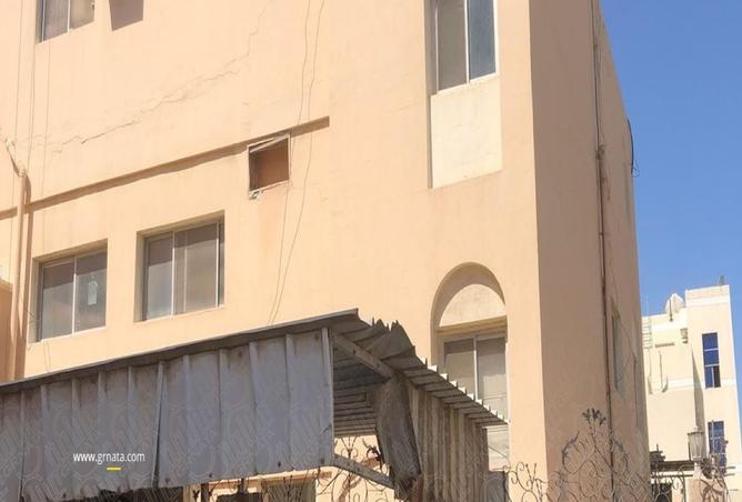 962451 - Property Image 2
