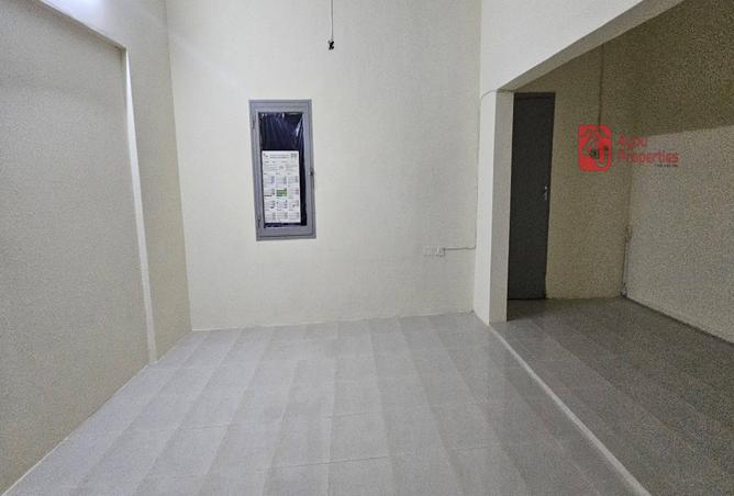 981188 - Property Image 2