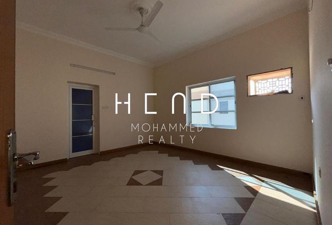 981921 - Property Image 3