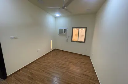 Apartment - 3 Bedrooms - 2 Bathrooms for rent in Sanad - Central Governorate