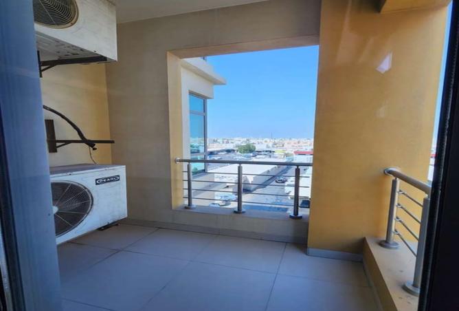 975162 - Property Image 3