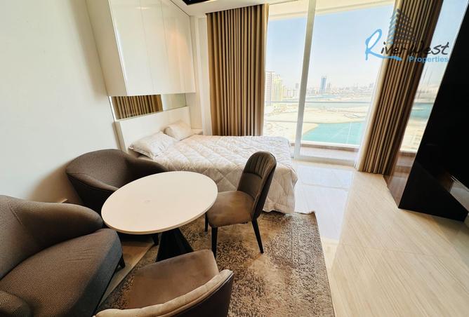 983641 - Property Image 2