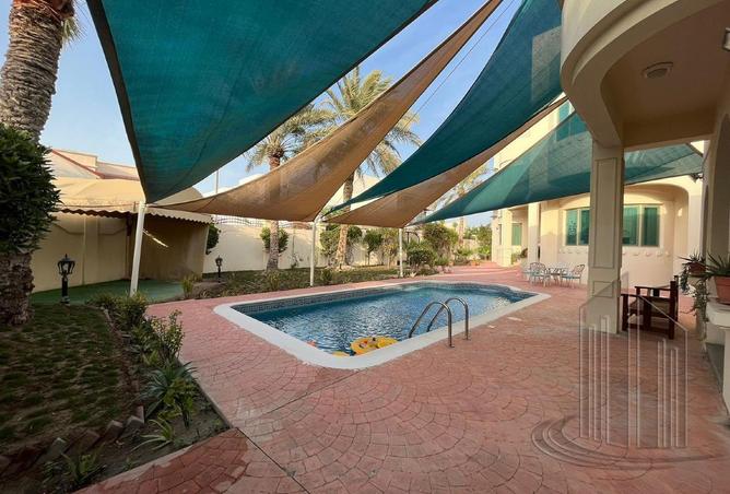 965850 - Property Image 2