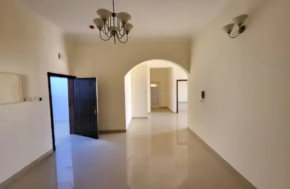Apartment - 3 Bedrooms - 2 Bathrooms for rent in Hidd - Muharraq Governorate