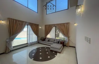 Villa - 4 Bedrooms - 5 Bathrooms for rent in Saar - Northern Governorate