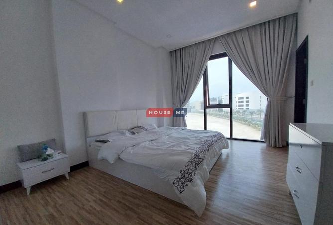 977509 - Property Image 2