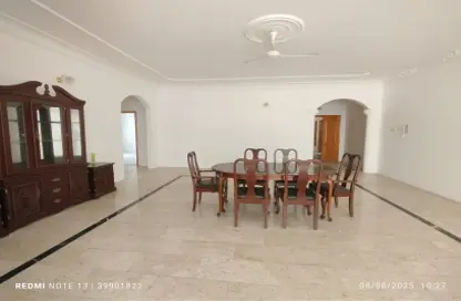 Apartment - 3 Bedrooms - 3 Bathrooms for rent in Al Juffair - Capital Governorate