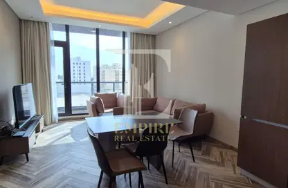 Apartment - 1 Bedroom - 2 Bathrooms for rent in Sanabis - Manama - Capital Governorate