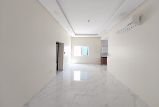 952457 - Property Image 2