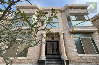 Villa - 4 Bedrooms - 4 Bathrooms for rent in Seef - Capital Governorate