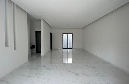 Villa - 3 Bedrooms - 4 Bathrooms for sale in Bani Jamra - Northern Governorate
