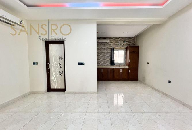 985114 - Property Image 2