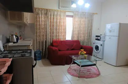 صورة لـ غرفة المعيشة / غرفة الطعام شقة - غرفة نوم - 1 حمام للايجار في الماحوز - المنامة - محافظة العاصمة ، صورة رقم 1