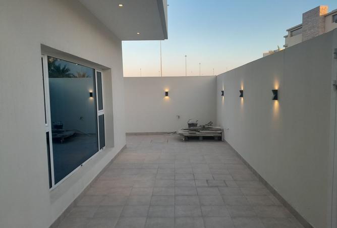 967940 - صورة العقار 3