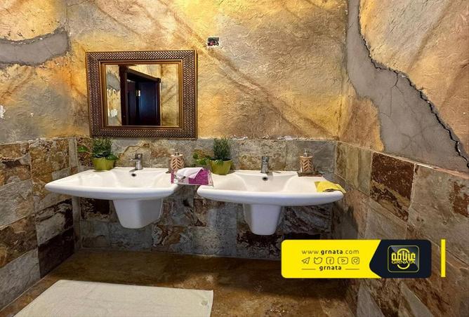 816408 - Property Image 2