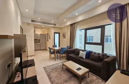 Apartment - 1 Bedroom - 2 Bathrooms for rent in Al Juffair - Capital Governorate