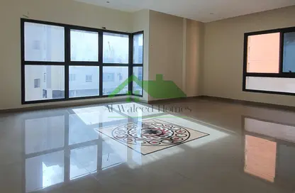 Apartment - 2 Bedrooms - 3 Bathrooms for rent in Hidd - Muharraq Governorate