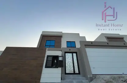 Villa - 4 Bedrooms - 7 Bathrooms for sale in Askar - Southern Governorate