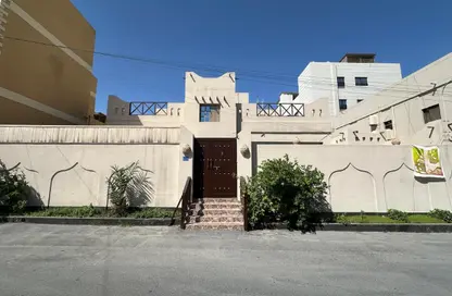 Villa - 5 Bedrooms - 5 Bathrooms for sale in Alhajiyat - Riffa - Southern Governorate