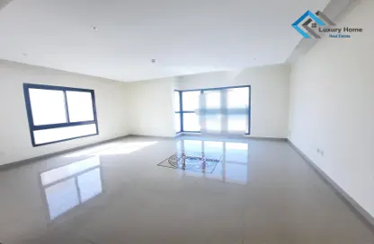 Apartment - 2 Bedrooms - 3 Bathrooms for rent in Hidd - Muharraq Governorate