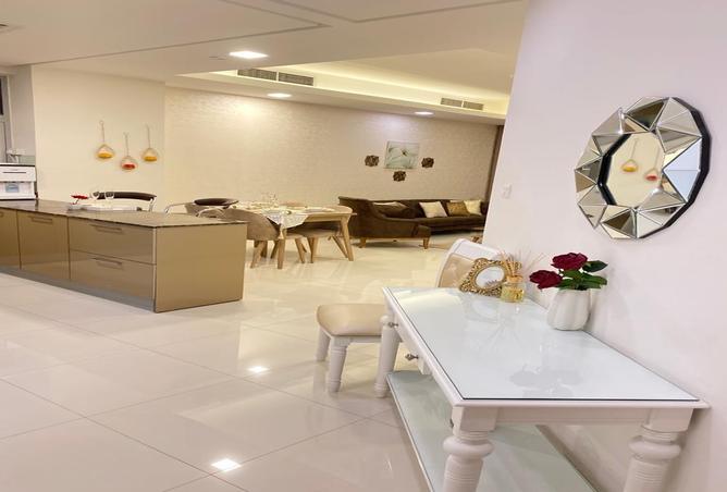 981517 - Property Image 2