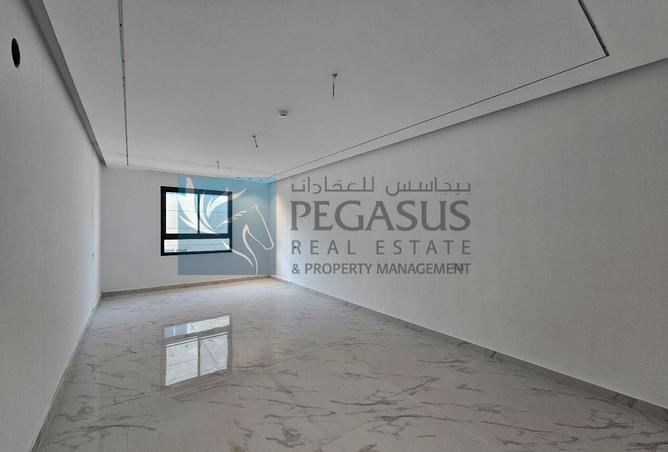 983756 - Property Image 3