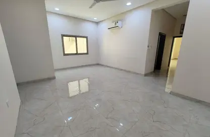Apartment - 3 Bedrooms - 3 Bathrooms for rent in Muharraq - Muharraq Governorate