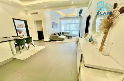 Apartment - 2 Bedrooms - 3 Bathrooms for rent in Janabiya - Northern Governorate