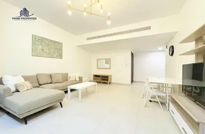 Apartment - 1 Bedroom - 2 Bathrooms for rent in Al Juffair - Capital Governorate