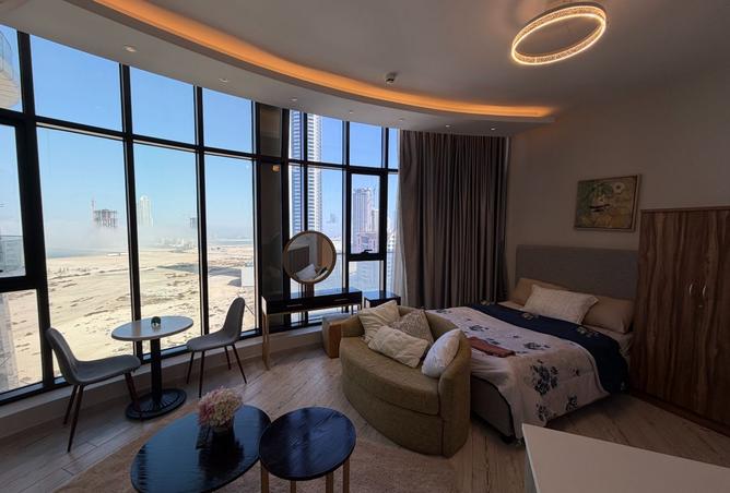 988598 - Property Image 2