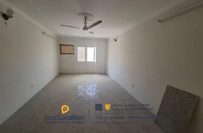 Apartment - 2 Bedrooms - 2 Bathrooms for rent in Salmaniya - Manama - Capital Governorate