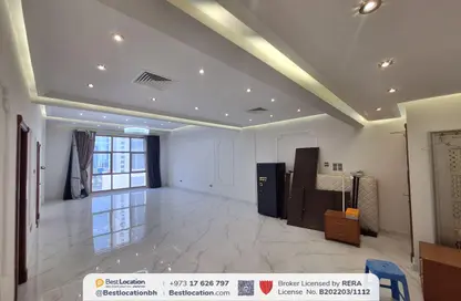 Apartment - 3 Bedrooms - 3 Bathrooms for sale in Sanabis - Manama - Capital Governorate